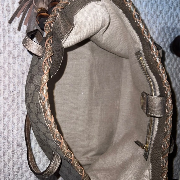 GG Bamboo Tassel Tote - Picture 3 of 3